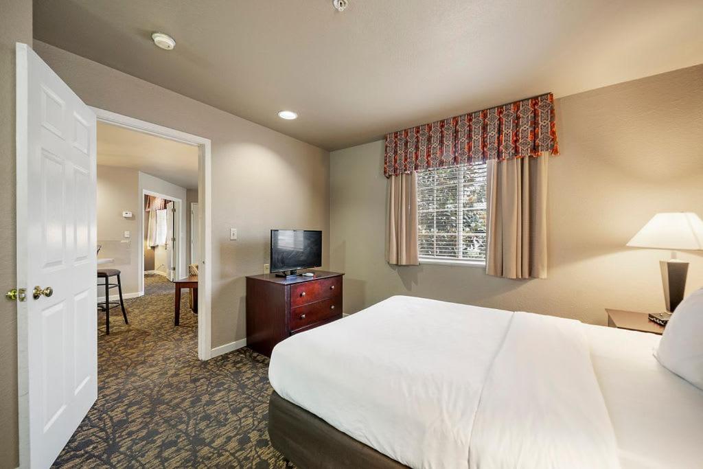 The 505 Collection Buckhead Hotel Атланта Екстериор снимка